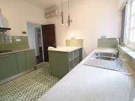 This glorious Horton Place family home is offered fully furnished for immediate rental.

Quiet and peaceful, the house is located down a delight...